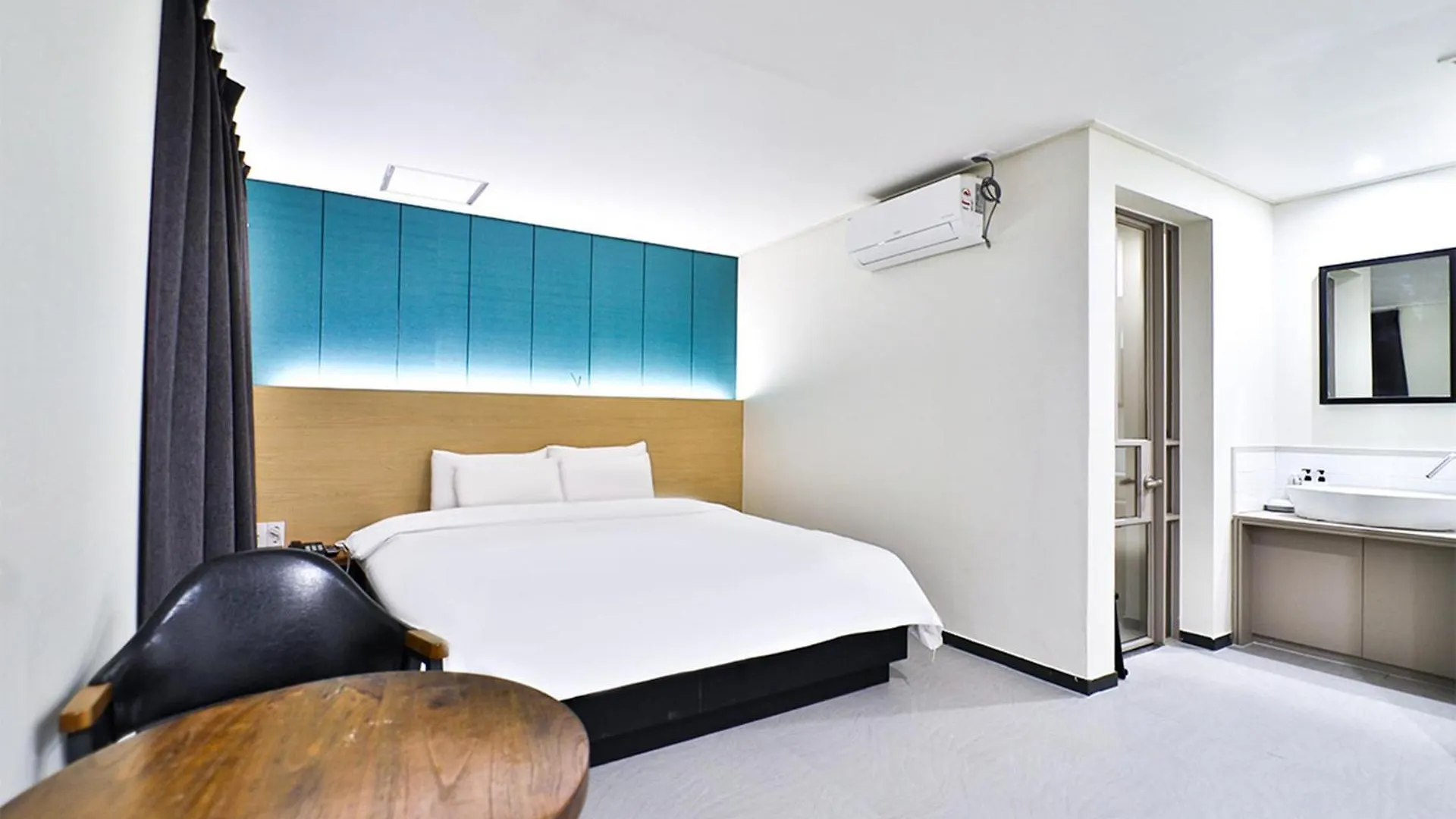 Calm Rest Hotel Busan Sasang Motell