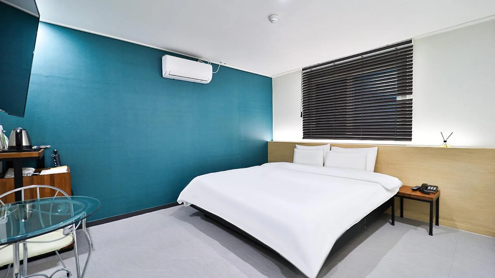 Motell Calm Rest Hotel Busan Sasang